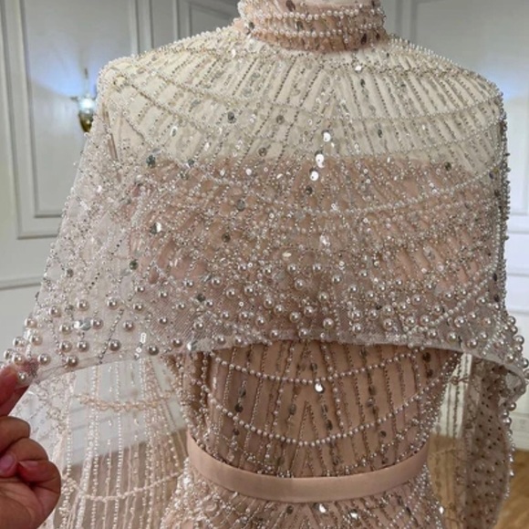 DUBAI Inspired Luxury NWT Pearl Nude Dress - Picture 2 of 3